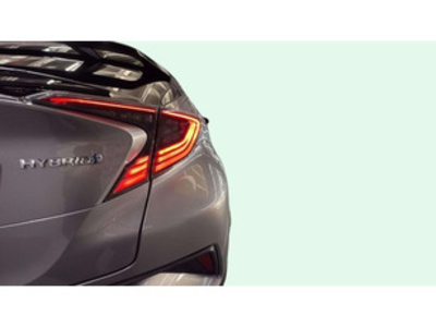 Toyota C-HR 1.8 125H Active 90 kW (122 CV) Toyota C-HR 1.8 125H Active 90 kW (122 CV)