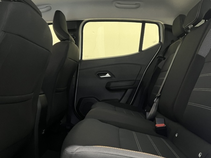 DaciaSandero Stepway Comfort TCe 67 kW (91 CV) Vehículo usado en Barcelona - 11 DaciaSandero Stepway Comfort TCe 67 kW (91 CV) Vehículo usado en Barcelona - 11