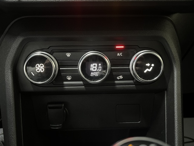 DaciaSandero Stepway Comfort TCe 67 kW (91 CV) Vehículo usado en Barcelona - 24