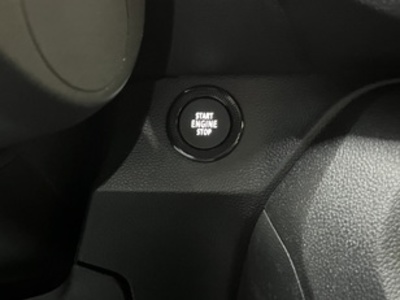 Dacia Sandero Stepway Comfort TCe 67 kW (91 CV) Dacia Sandero Stepway Comfort TCe 67 kW (91 CV)