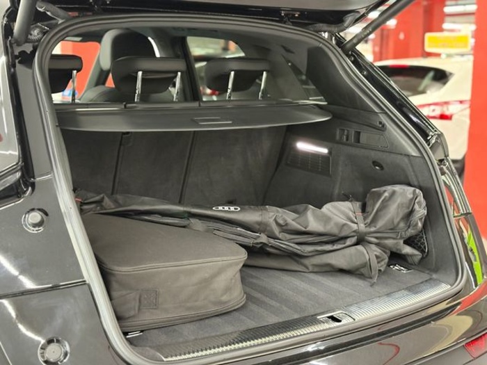 AudiQ5 TFSIe S Line 50 quattro-ultra 220 kW (299 CV) S tronic Vehículo usado en Barcelona - 15 AudiQ5 TFSIe S Line 50 quattro-ultra 220 kW (299 CV) S tronic Vehículo usado en Barcelona - 15