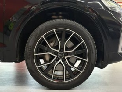Audi Q5 TFSIe S Line 50 quattro-ultra 220 kW (299 CV) S tronic Audi Q5 TFSIe S Line 50 quattro-ultra 220 kW (299 CV) S tronic