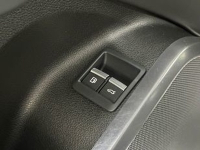 Audi Q5 TFSIe S Line 50 quattro-ultra 220 kW (299 CV) S tronic Audi Q5 TFSIe S Line 50 quattro-ultra 220 kW (299 CV) S tronic