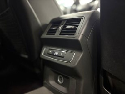 Audi Q5 TFSIe S Line 50 quattro-ultra 220 kW (299 CV) S tronic Audi Q5 TFSIe S Line 50 quattro-ultra 220 kW (299 CV) S tronic