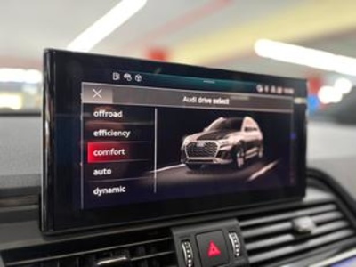 Audi Q5 TFSIe S Line 50 quattro-ultra 220 kW (299 CV) S tronic Audi Q5 TFSIe S Line 50 quattro-ultra 220 kW (299 CV) S tronic