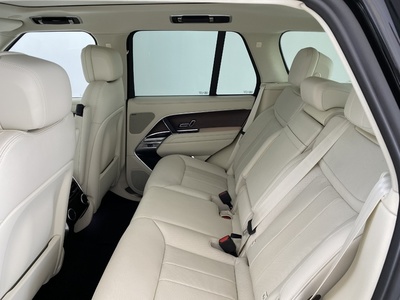 Land Rover Range Rover 3.0D I6 MHEV SE AWD Auto 221 kW (300 CV) Land Rover Range Rover 3.0D I6 MHEV SE AWD Auto 221 kW (300 CV)