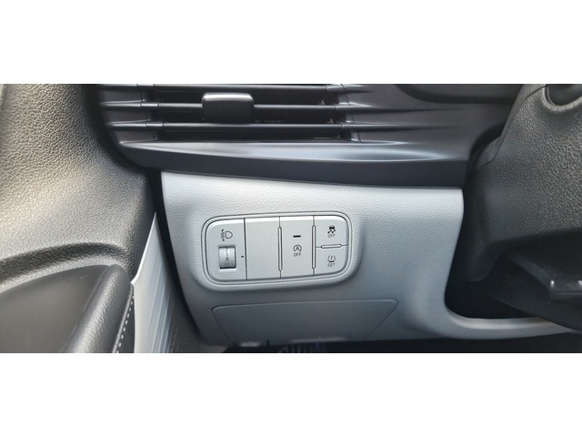 Hyundaii20 1.0 TGDI 48V Tecno DCT 74 kW (100 CV) Vehículo usado en Barcelona - 23