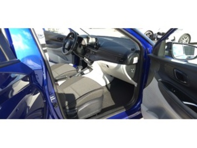 Hyundai i20 1.0 TGDI 48V Tecno DCT 74 kW (100 CV) Hyundai i20 1.0 TGDI 48V Tecno DCT 74 kW (100 CV)