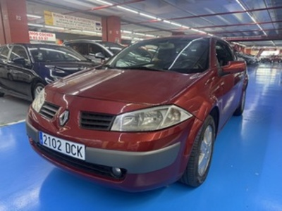 Renault Megane Coupe Cabrio 1.6 16v Confort Authentique 83 kW (115 CV) Renault Megane Coupe Cabrio 1.6 16v Confort Authentique 83 kW (115 CV)