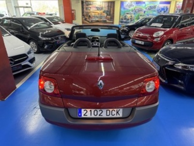 Renault Megane Coupe Cabrio 1.6 16v Confort Authentique 83 kW (115 CV) Renault Megane Coupe Cabrio 1.6 16v Confort Authentique 83 kW (115 CV)