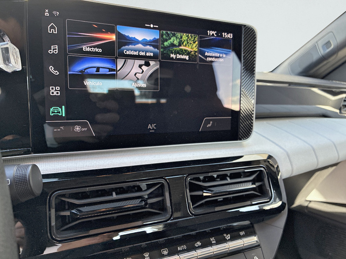 Renault 5 E-Tech Evolution Autonomía Urbana 90 kW (122 CV) - 6 Renault 5 E-Tech Evolution Autonomía Urbana 90 kW (122 CV) - 6