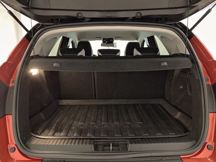 Renault Captur Techno Fast Track TCe 103 kW (140CV) GPF - 12 Renault Captur Techno Fast Track TCe 103 kW (140CV) GPF - 12