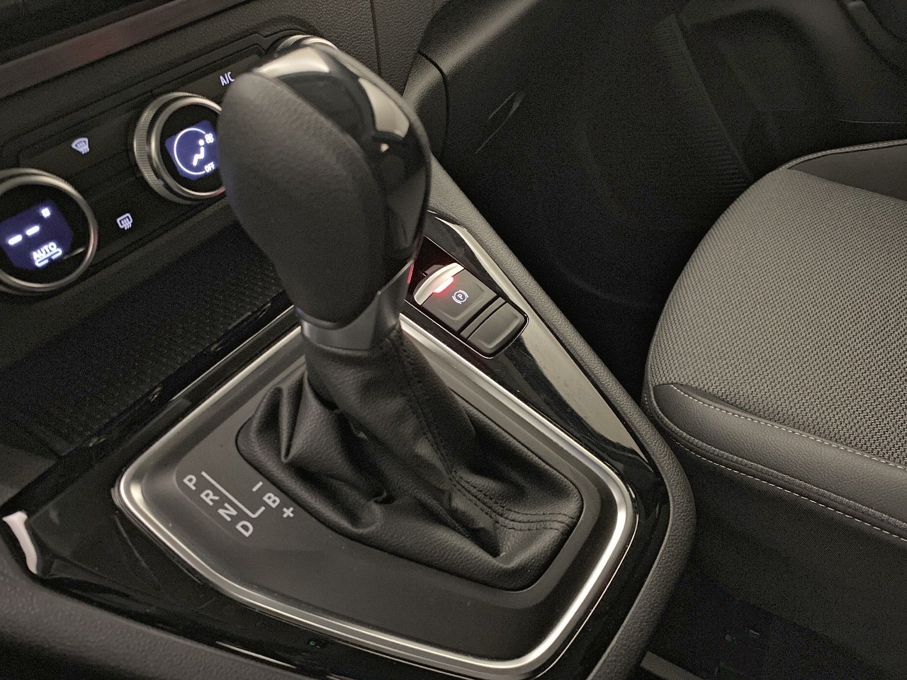 Renault Kangoo Combi Equilibre L1 E-Tech 90 kW (122 CV) - 7