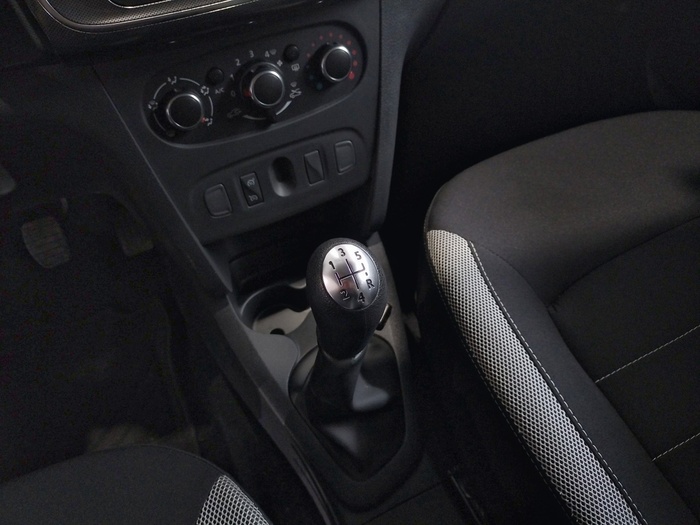 Dacia Sandero Stepway Essential TCe 74 kW (100 CV) - 8 Dacia Sandero Stepway Essential TCe 74 kW (100 CV) - 8