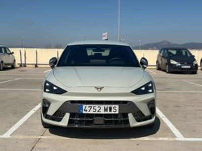 CUPRA León 1.5 eTSI DSG 110 kW (150 CV) CUPRA León 1.5 eTSI DSG 110 kW (150 CV)
