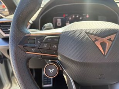 CUPRA León 1.5 eTSI DSG 110 kW (150 CV) CUPRA León 1.5 eTSI DSG 110 kW (150 CV)