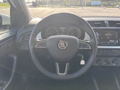 Skoda Fabia 1.0 TSI Style 70 kW (95 CV) Skoda Fabia 1.0 TSI Style 70 kW (95 CV)