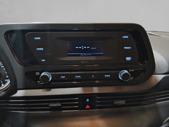 Hyundai i20 1.2 MPI Essence 62 kW (84 CV) - 6 Hyundai i20 1.2 MPI Essence 62 kW (84 CV) - 6