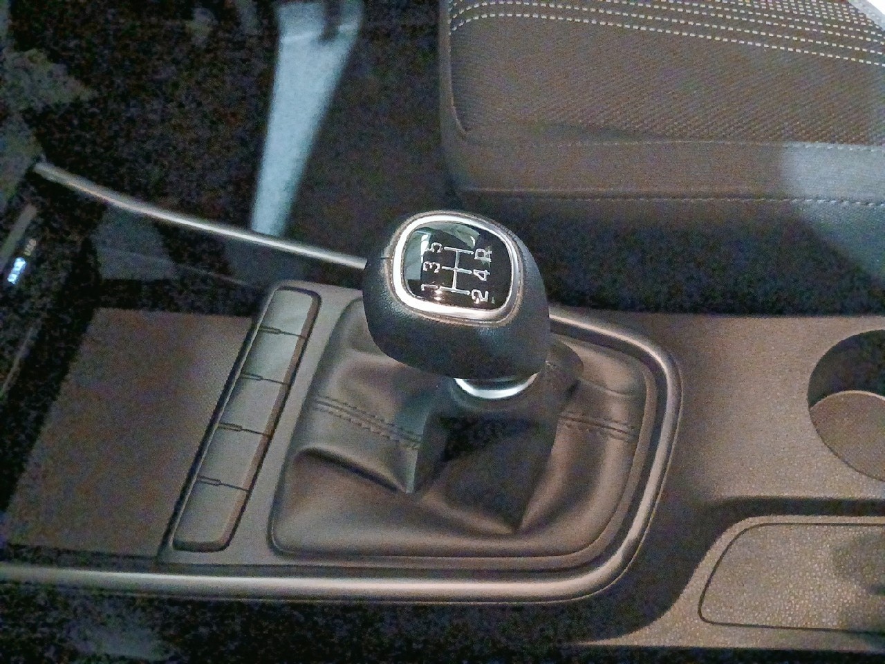 Hyundai i20 1.2 MPI Essence 62 kW (84 CV) - 7