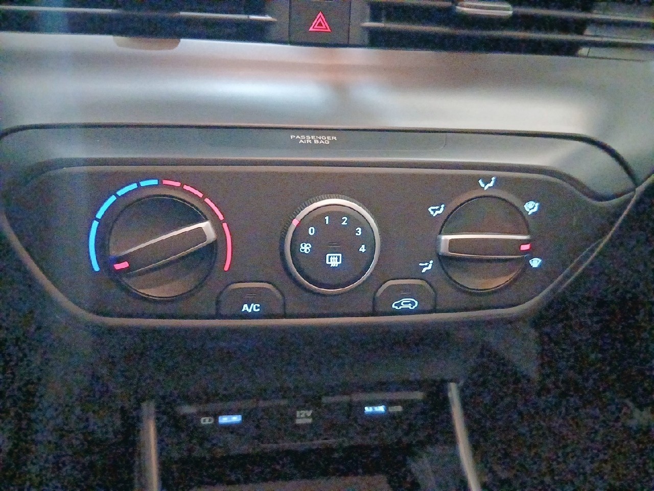 Hyundai i20 1.2 MPI Essence 62 kW (84 CV) - 13