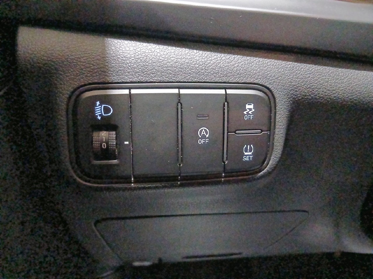 Hyundai i20 1.2 MPI Essence 62 kW (84 CV) - 16