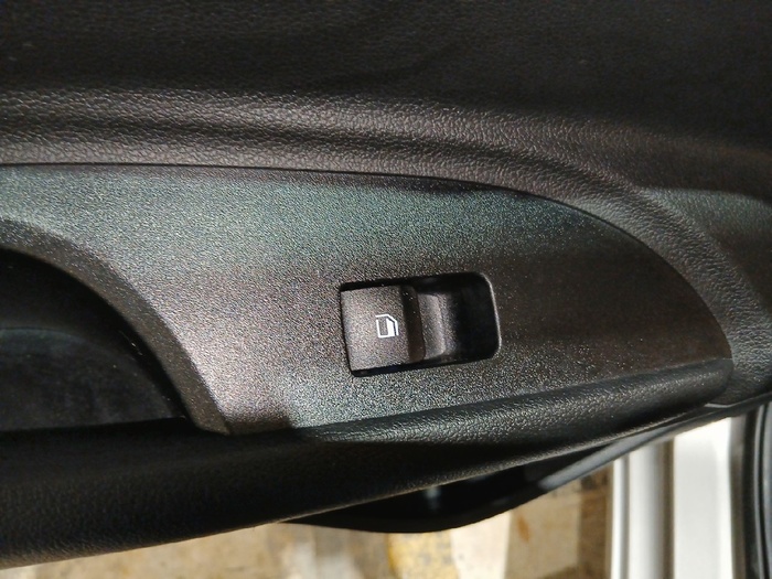 Hyundai i20 1.2 MPI Essence 62 kW (84 CV) - 17 Hyundai i20 1.2 MPI Essence 62 kW (84 CV) - 17