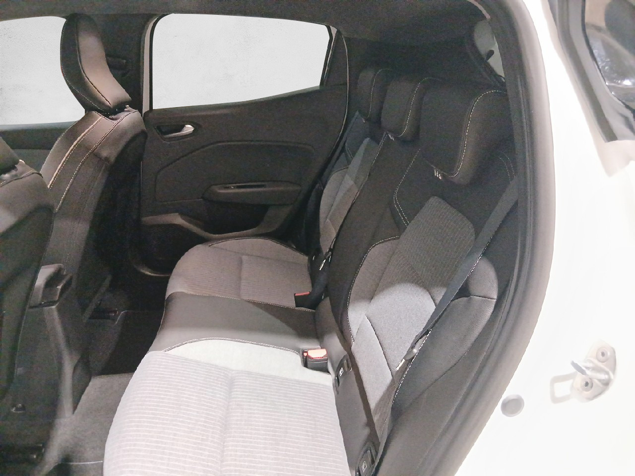 Renault Clio Techno Eco-G 74 kW (100 CV) - 9