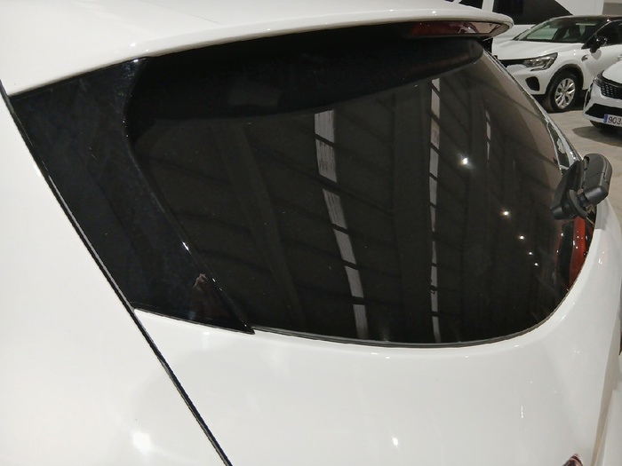 Renault Clio Techno Eco-G 74 kW (100 CV) - 17 Renault Clio Techno Eco-G 74 kW (100 CV) - 17