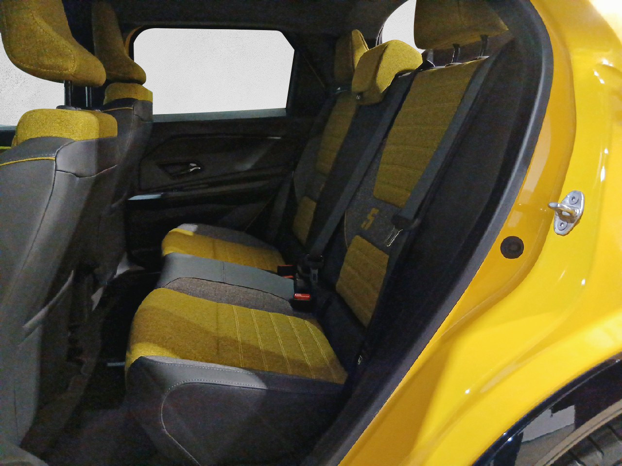 Renault 5 E-Tech Iconic Cinq Autonomía Confort 110 kW (150 CV) - 9