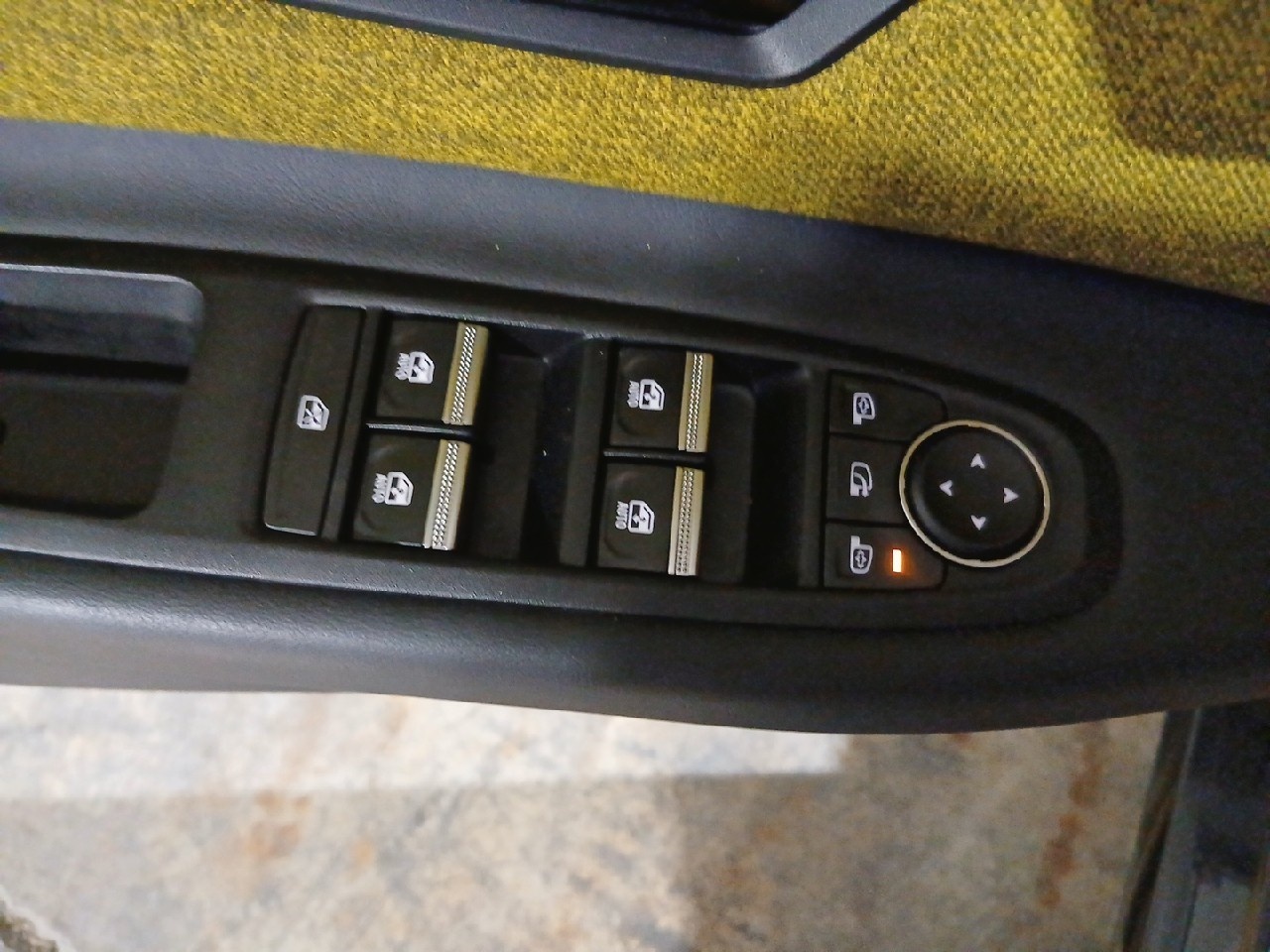 Renault 5 E-Tech Iconic Cinq Autonomía Confort 110 kW (150 CV) - 14