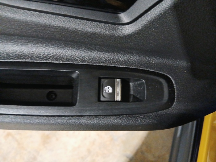 Renault 5 E-Tech Iconic Cinq Autonomía Confort 110 kW (150 CV) - 16 Renault 5 E-Tech Iconic Cinq Autonomía Confort 110 kW (150 CV) - 16