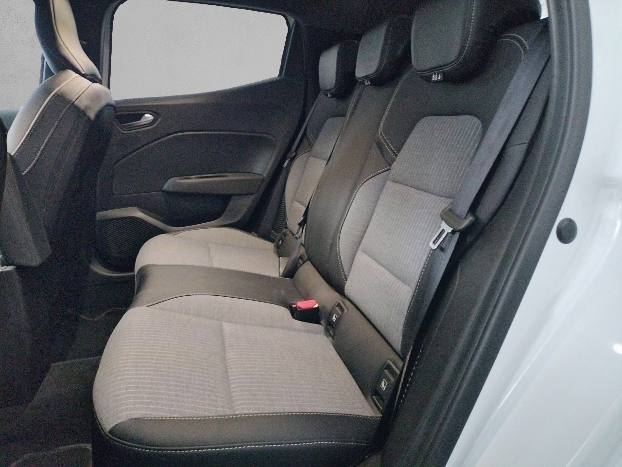 Renault Clio E-Tech full hybrid 145 Techno 105 kW (143 CV) - 9