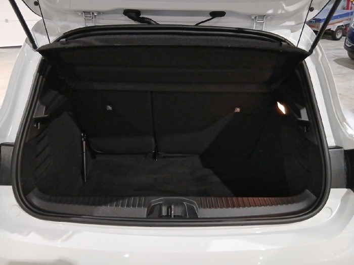 Renault Clio Techno Eco-G 74 kW (100 CV) - 12 Renault Clio Techno Eco-G 74 kW (100 CV) - 12