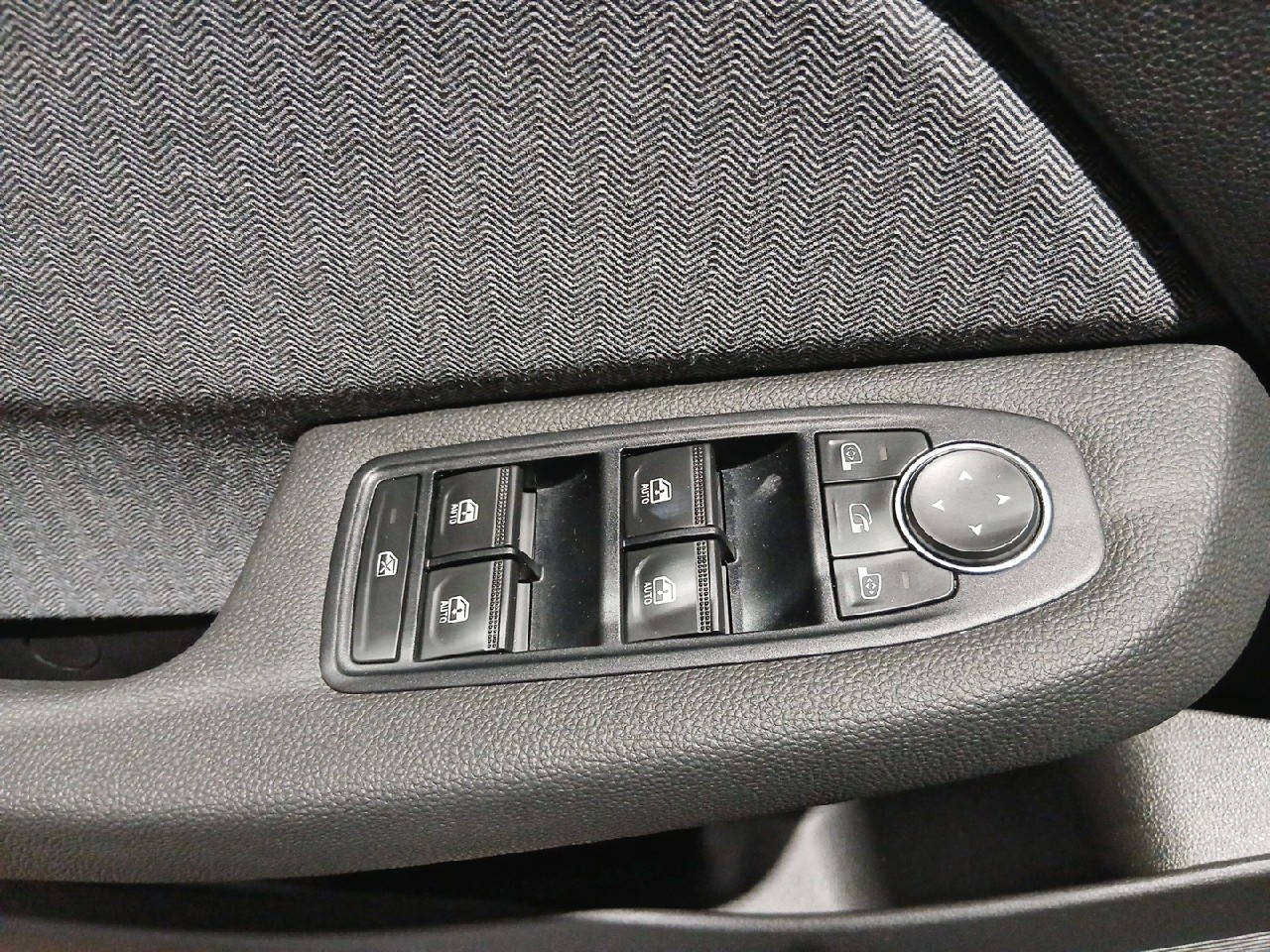 Renault Clio Techno Eco-G 74 kW (100 CV) - 13