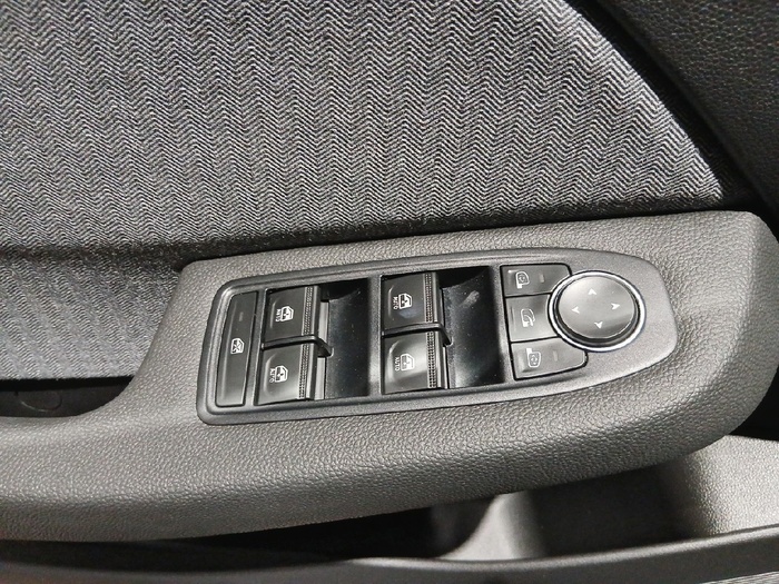 Renault Clio Techno Eco-G 74 kW (100 CV) - 13 Renault Clio Techno Eco-G 74 kW (100 CV) - 13