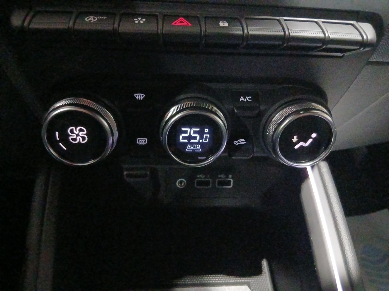 Renault Clio Techno Eco-G 74 kW (100 CV) - 14