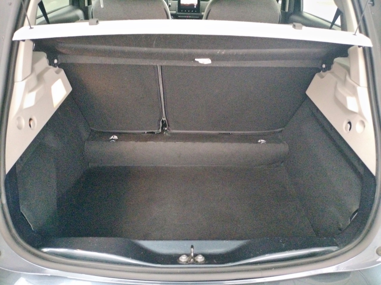 Renault Zoe Intens 80 kW R110 Batería 50kWh 79 kW (108 CV) - 12