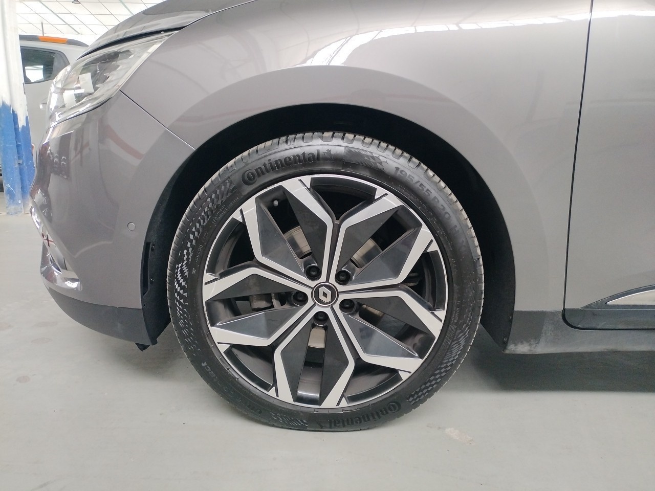 Renault Grand Scenic Zen TCe 103 kW (140 CV) GPF - 10