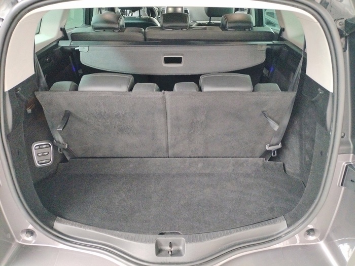 Renault Grand Scenic Zen TCe 103 kW (140 CV) GPF - 12 Renault Grand Scenic Zen TCe 103 kW (140 CV) GPF - 12