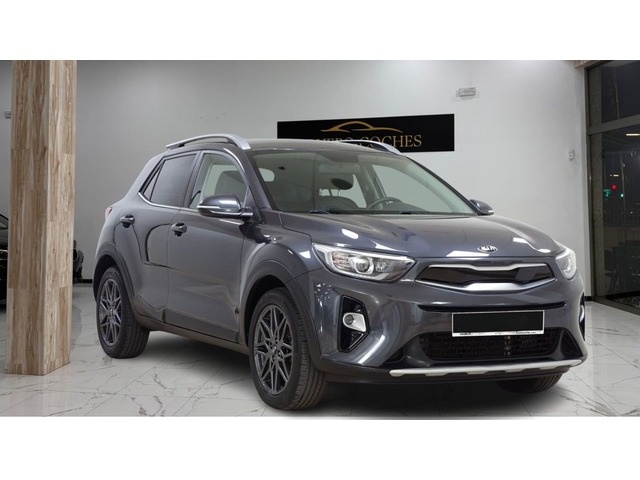 KiaStonic 1.0 T-GDi Black Edition 74 kW (100 CV) Vehículo usado en Barcelona - 2