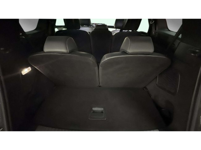 Peugeot5008 Hybrid 1.2 Allure eDCS6 107 kW (145 CV) Vehículo usado en Barcelona - 11 Peugeot5008 Hybrid 1.2 Allure eDCS6 107 kW (145 CV) Vehículo usado en Barcelona - 11