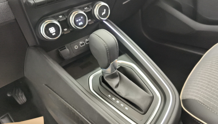 Renault Clio E-Tech full hybrid 145 Techno 105 kW (143 CV) - 23 Renault Clio E-Tech full hybrid 145 Techno 105 kW (143 CV) - 23