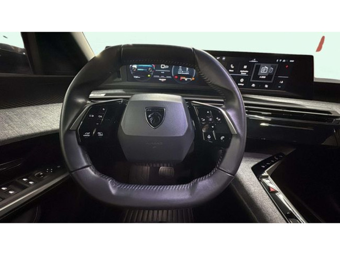 Peugeot5008 Hybrid 1.2 Allure eDCS6 107 kW (145 CV) Vehículo usado en Barcelona - 12 Peugeot5008 Hybrid 1.2 Allure eDCS6 107 kW (145 CV) Vehículo usado en Barcelona - 12