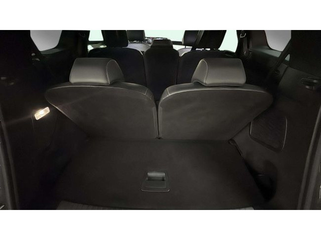 Peugeot5008 Hybrid 1.2 Allure eDCS6 107 kW (145 CV) Vehículo usado en Barcelona - 18