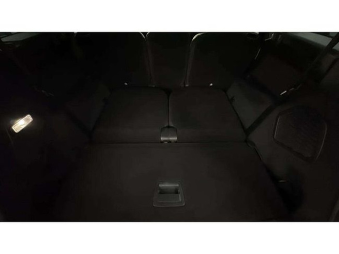 Peugeot5008 Hybrid 1.2 Allure eDCS6 107 kW (145 CV) Vehículo usado en Barcelona - 21 Peugeot5008 Hybrid 1.2 Allure eDCS6 107 kW (145 CV) Vehículo usado en Barcelona - 21