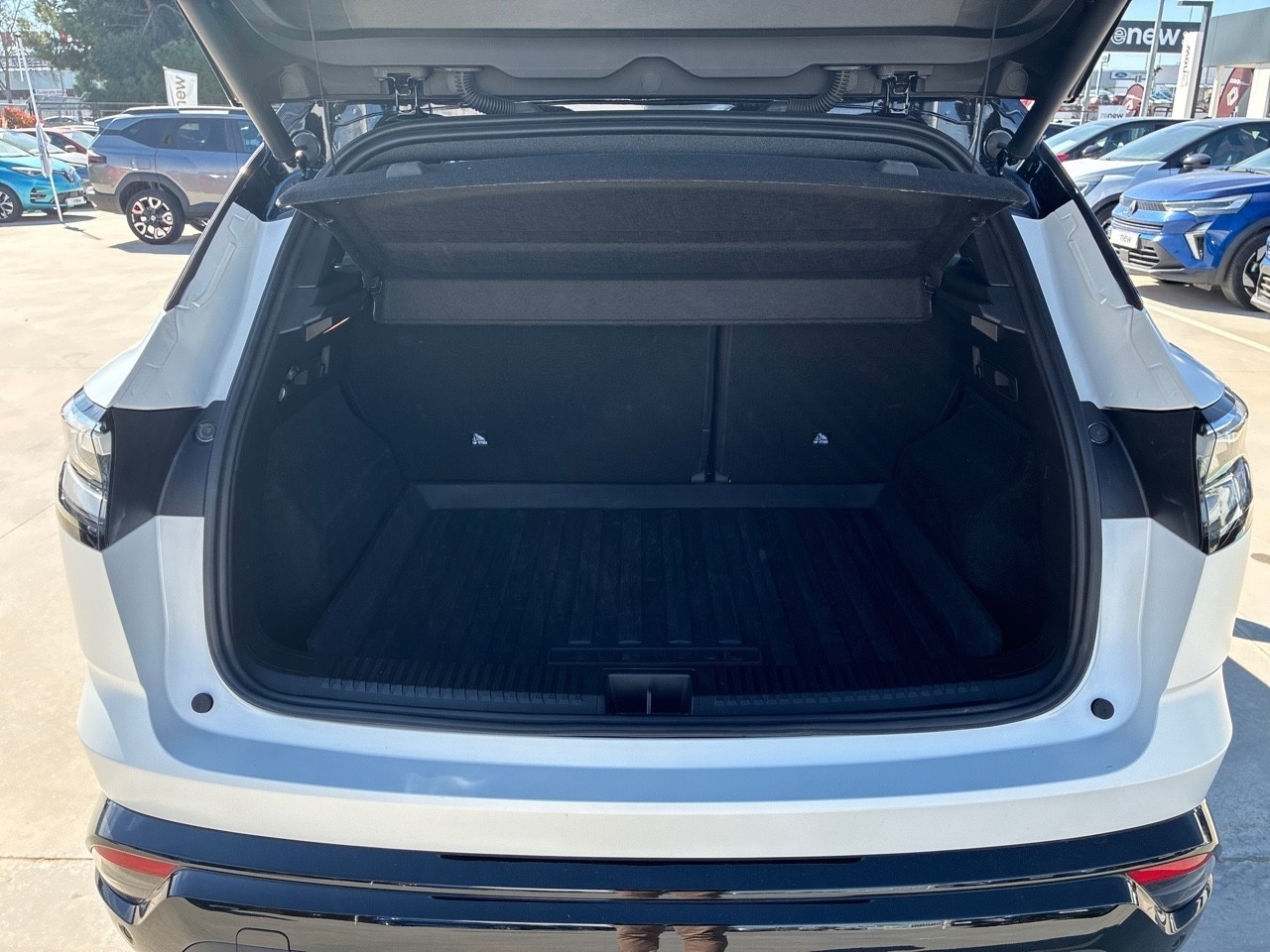 Renault Austral Esprit Alpine E-Tech Hybrid 147 kW (200 CV) - 12