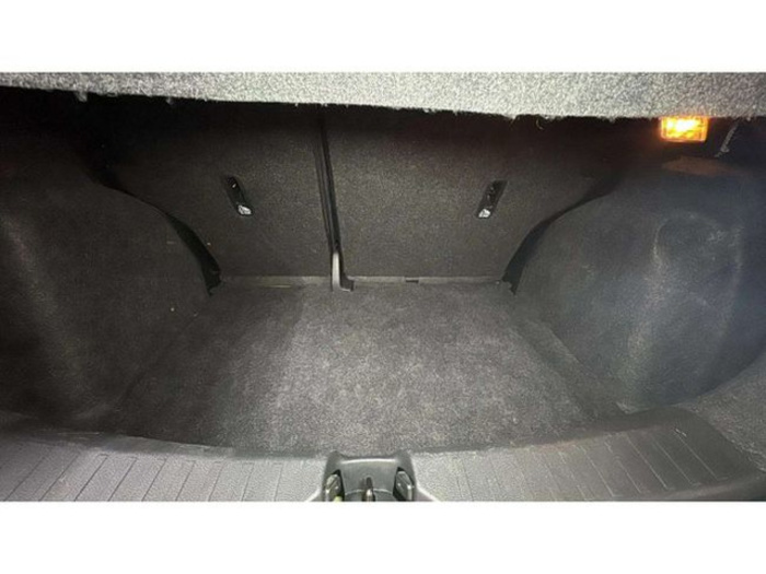 NissanMicra 1.0 G Visia 52 kW (71 CV) Vehículo usado en Barcelona - 14 NissanMicra 1.0 G Visia 52 kW (71 CV) Vehículo usado en Barcelona - 14