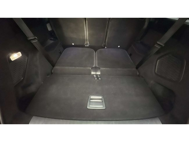 Peugeot5008 Hybrid 1.2 Allure eDCS6 100 kW (136 CV) Vehículo usado en Barcelona - 19