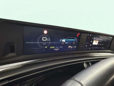 Peugeot 5008 Hybrid 1.2 Allure eDCS6 100 kW (136 CV) Peugeot 5008 Hybrid 1.2 Allure eDCS6 100 kW (136 CV)