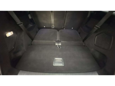 Peugeot 5008 Hybrid 1.2 Allure eDCS6 100 kW (136 CV) Peugeot 5008 Hybrid 1.2 Allure eDCS6 100 kW (136 CV)